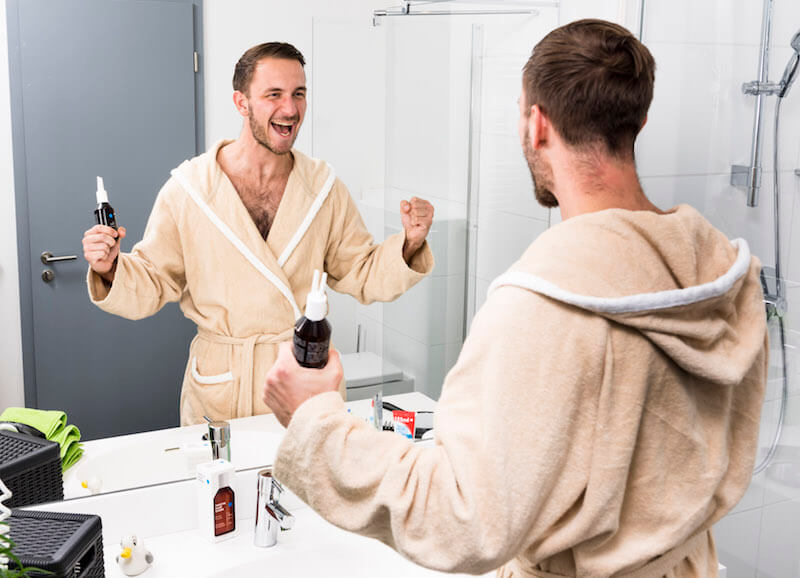 Mit welchem Mittel kann ich Haarausfall vorbeugen? Mit welchem Mittel kann ich Haarausfall vorbeugen?